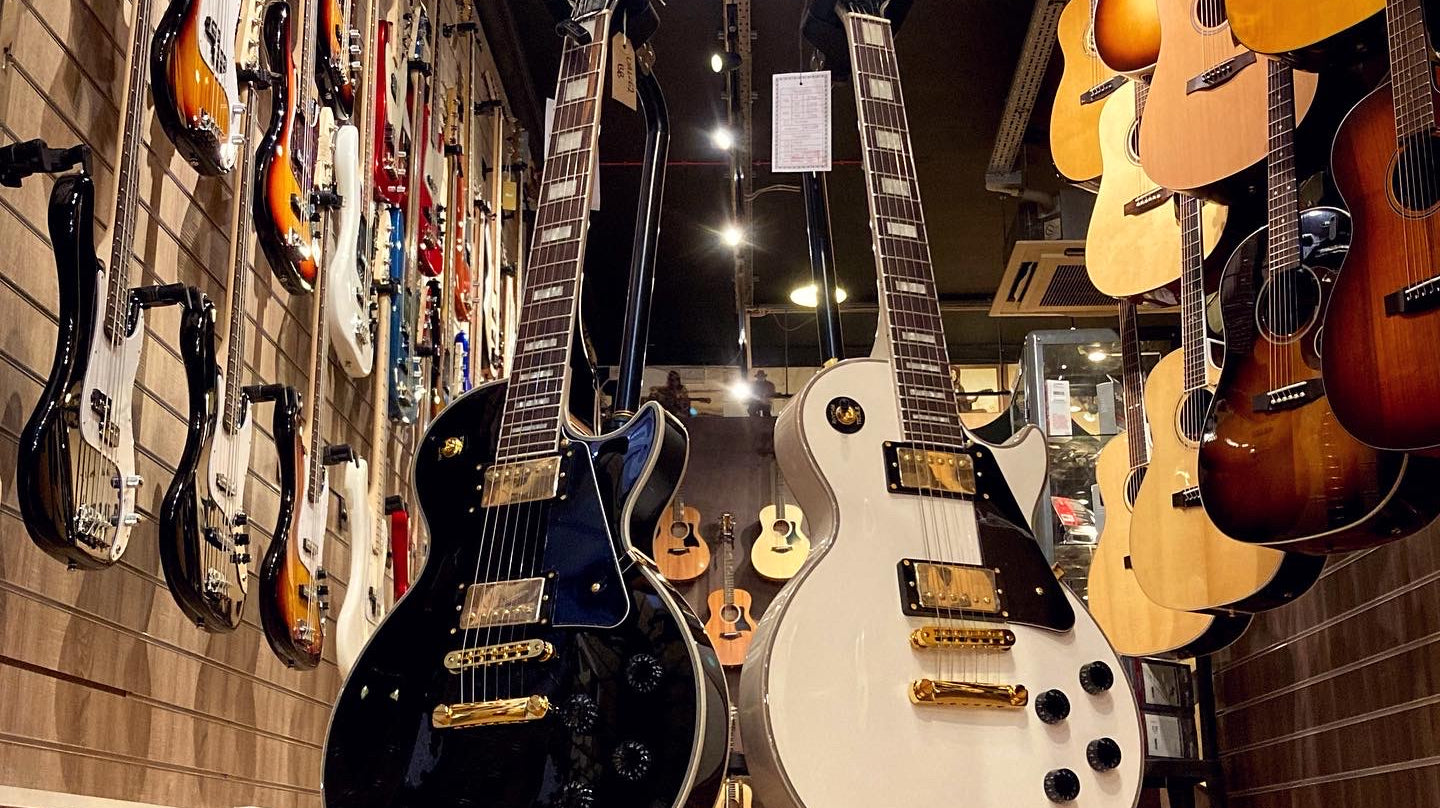 Tokai Love Rock Customs!