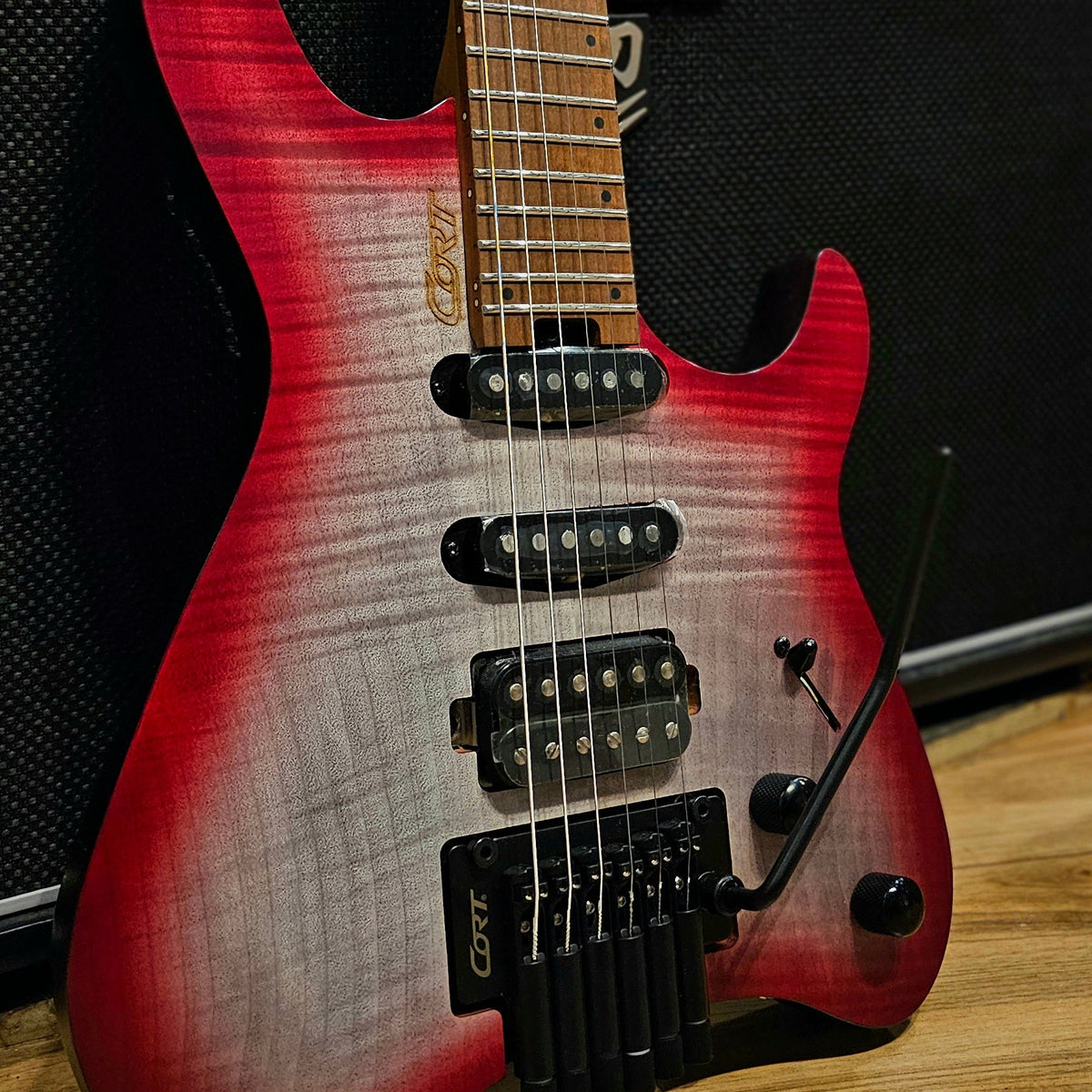 Cort Space G6TR SGLV & Gigbag – Rose-Morris