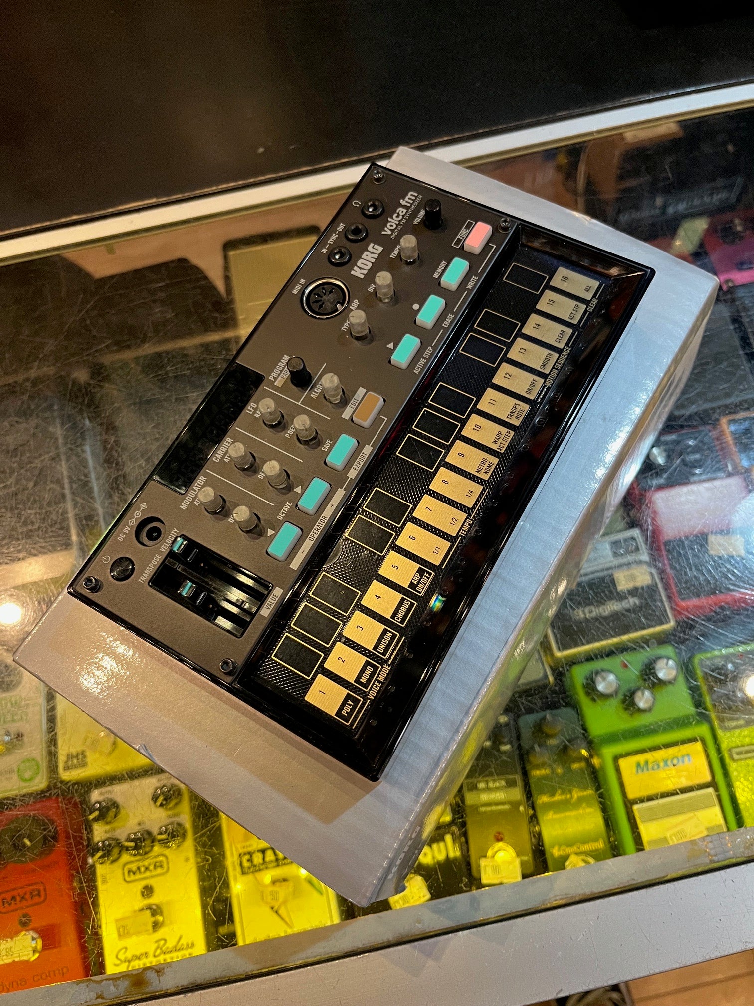 Pre-Owned Korg Volca FM with Box – Rose-Morris